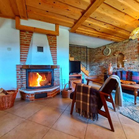 Peter'S Pine Cottage Korenica Esterno foto