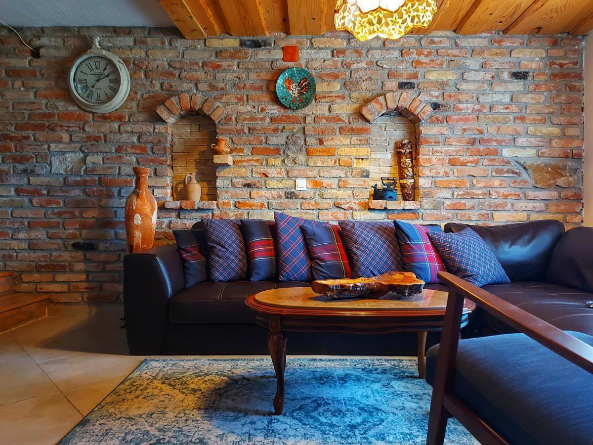 Peter'S Pine Cottage Korenica Esterno foto